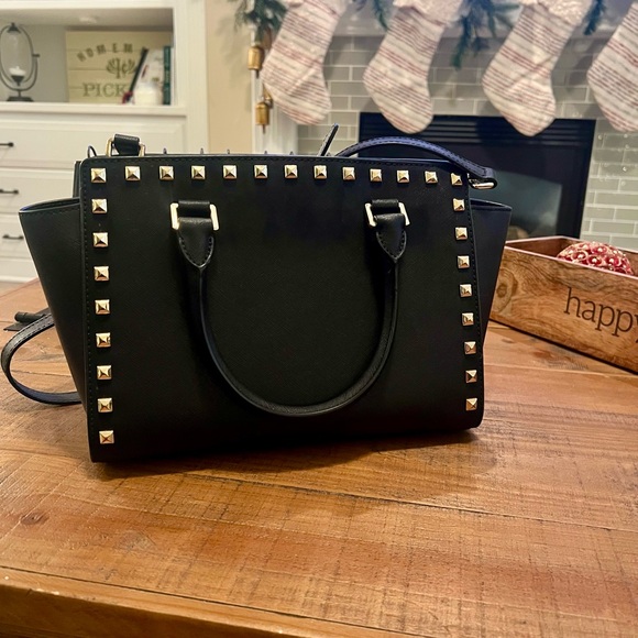 SOLD Michael Kors gold studded Selma hard leather Crossbody satchel  - Picture 2 of 5